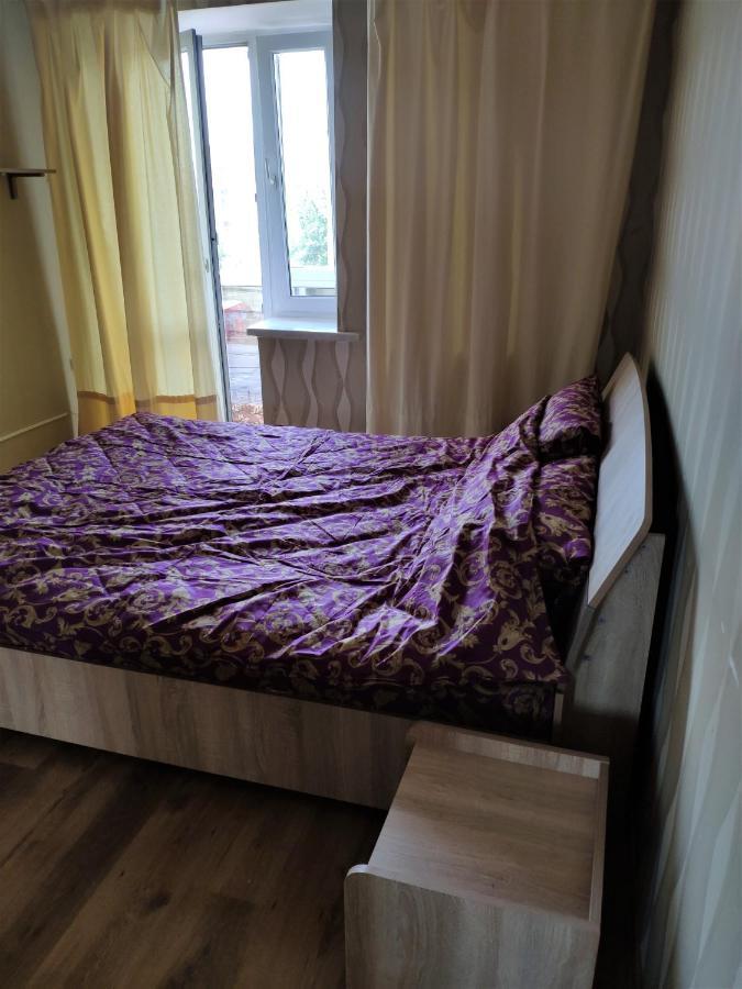 Cozy One Bedroom Apartment Kiev Eksteriør bilde