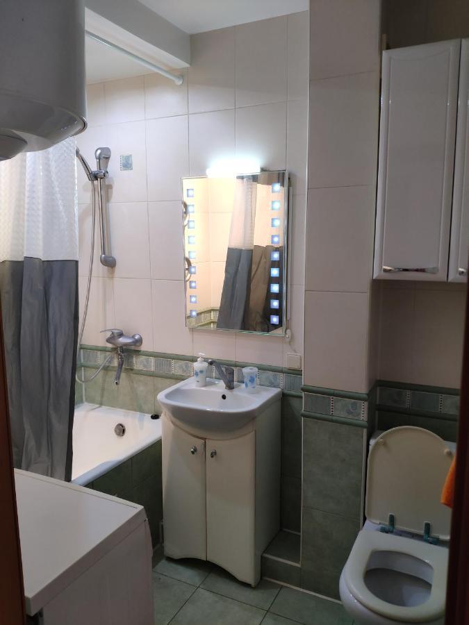 Cozy One Bedroom Apartment Kiev Eksteriør bilde